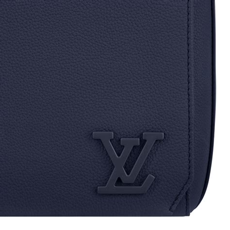 louis vuitton takeoff messenger|louis vuitton aerogram.